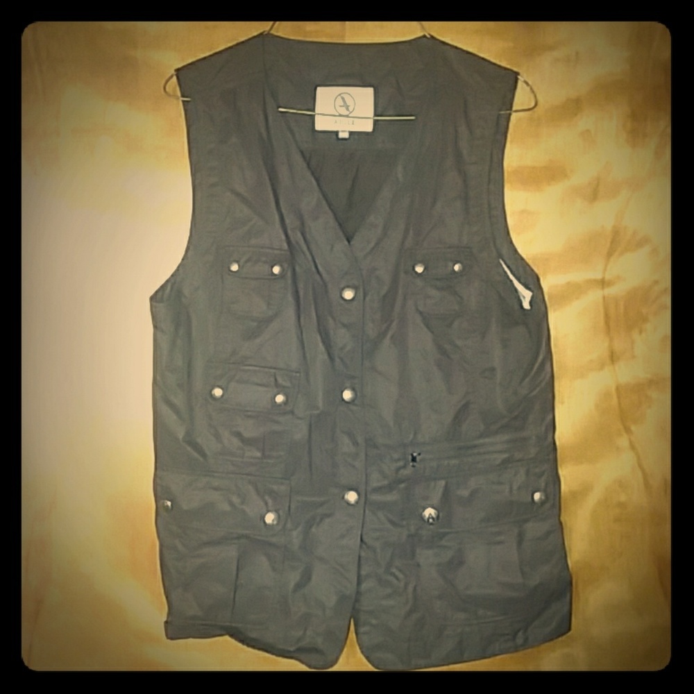 Aigle Brown Vest